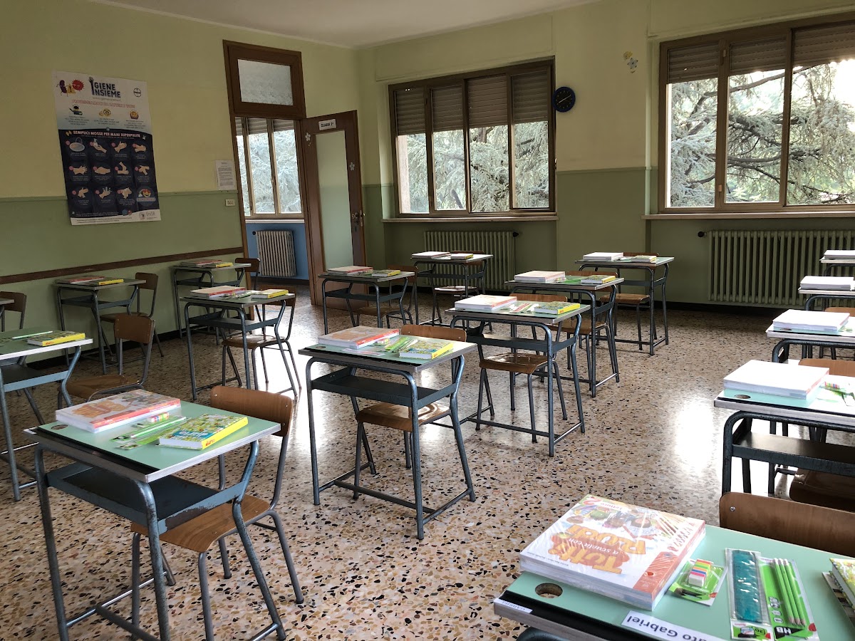 Un ambiente luminoso della scuola Madre Mazzarello